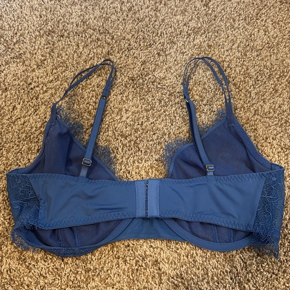 Free People Deep Blue Lace Bra, size 36DD - Picture 2 of 6